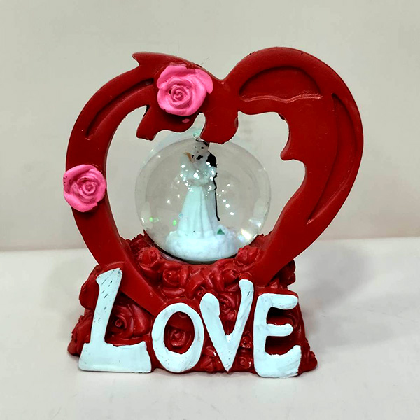 Exclusive Decorative Showpiece